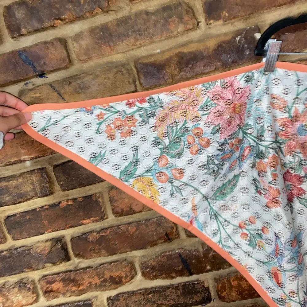 Vintage 80s Floral Crochet Knit Triangle Scarf Women's